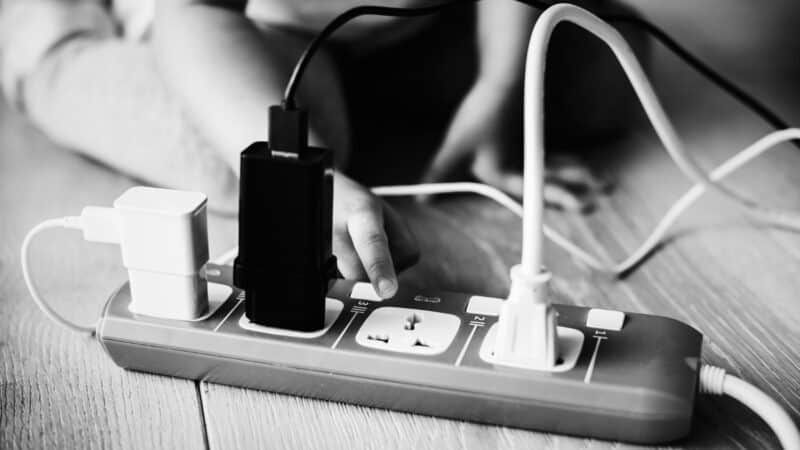 Vale a Pena Usar Estabilizador de Energia para TV?