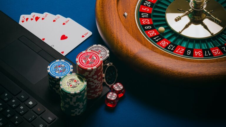 Que tipos de jogos podem ser encontrados em um cassino on-line?