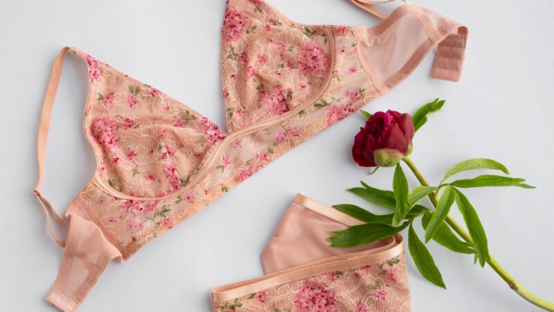 Como descobrir o tamanho correto das minhas roupas íntimas?