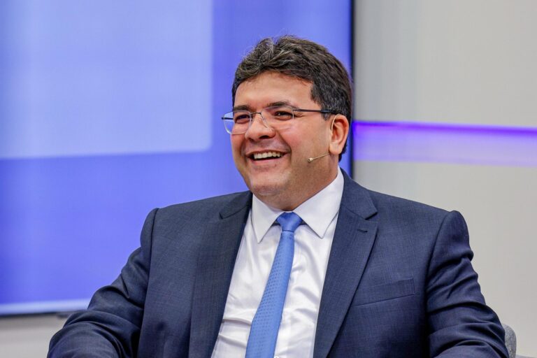 Rafael Fonteles revela estratégia para duplicar o número de bolsas no ensino superior e técnico no Piauí