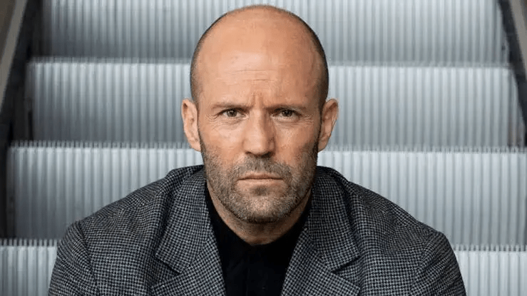 Jason Statham morreu? Verdade por trás dos boatos nas redes